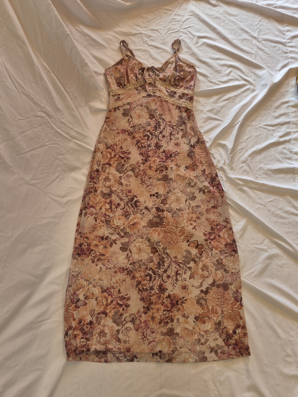 Floral Lace-Trim Slip Dress in Blush Floral Size XS